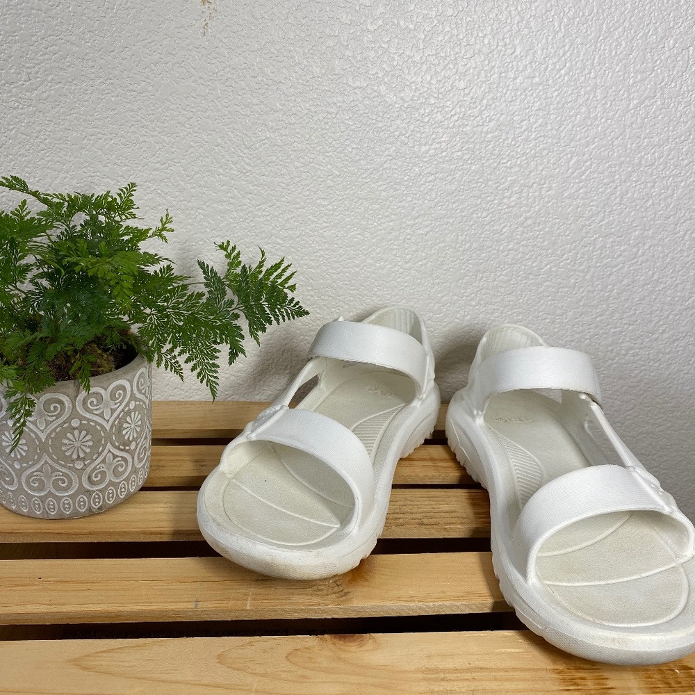 Teva's Hurricane Drift Sandals